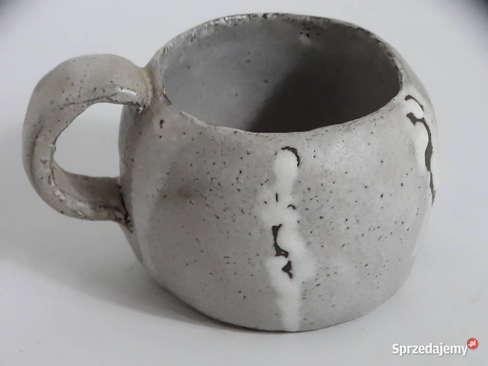 Ręcznie robiony kubek ceramiczny Surowy Design Biłgoraj