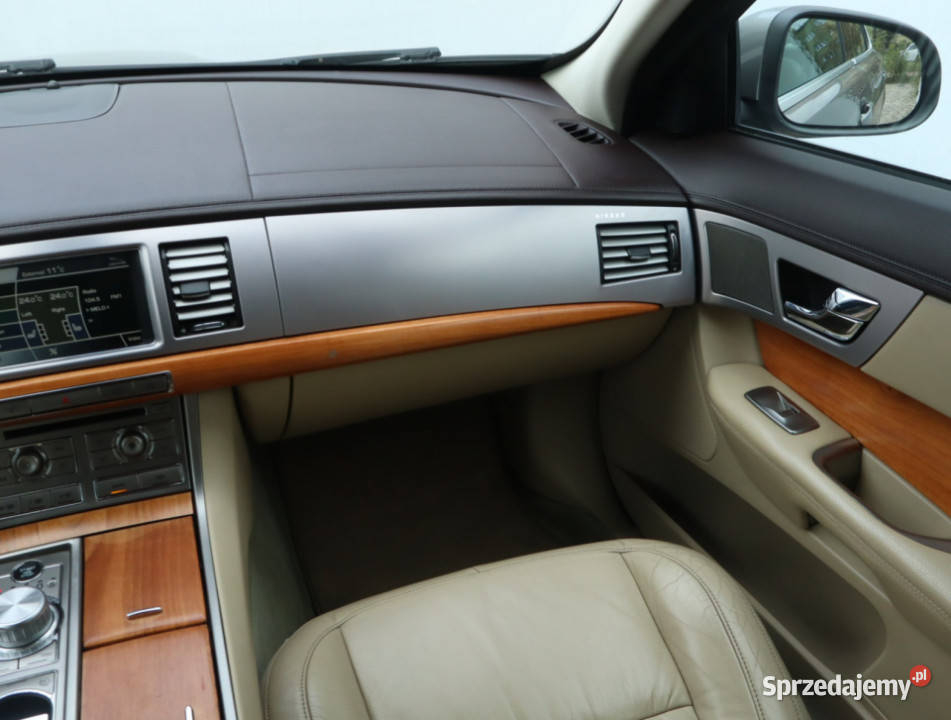 Jaguar XF 27 D automatyczna Łódź