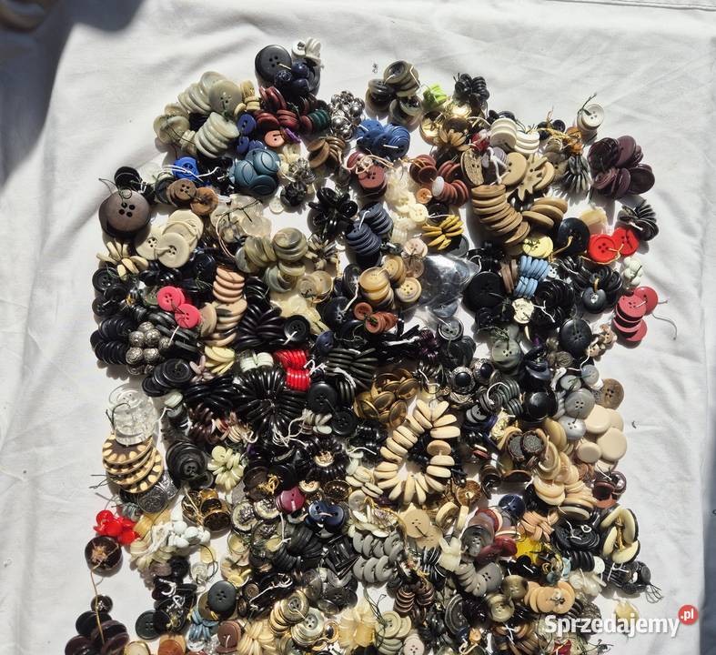 Stare guziki krawieckie PRL vintage retro Brzesko