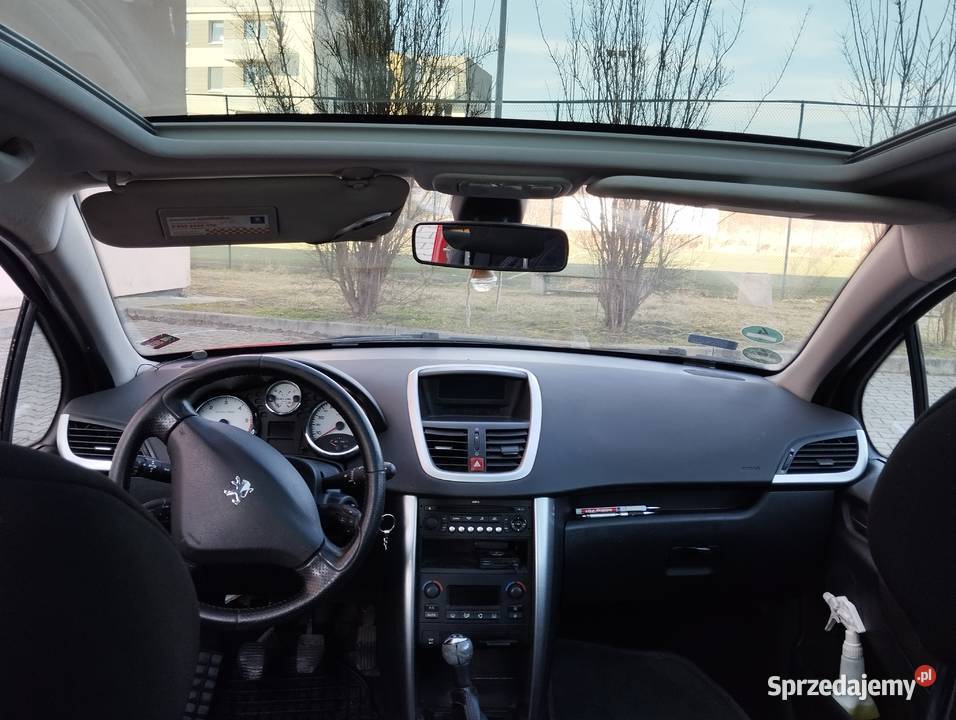Peugeot 207 16 HDi hak panorama Oleśnica