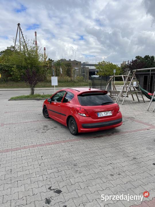 Peugeot 207 kupiony w polskim salonie Łódź sprzedam