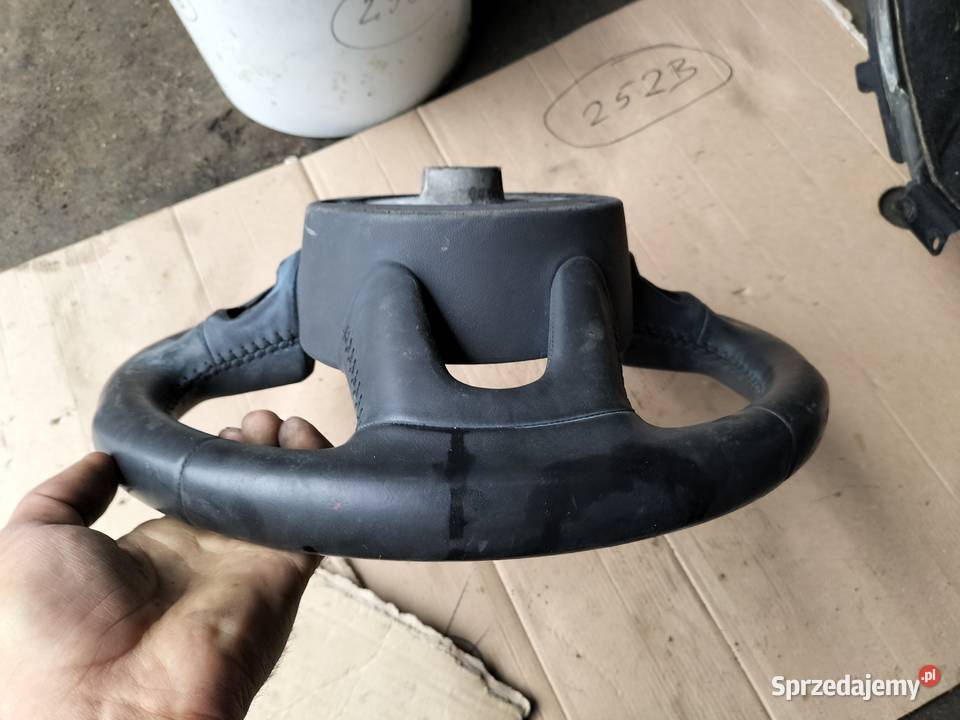 AUDI Q3 8U 8U0124B KIEROWNICA osobowe Kamień-Kolonia