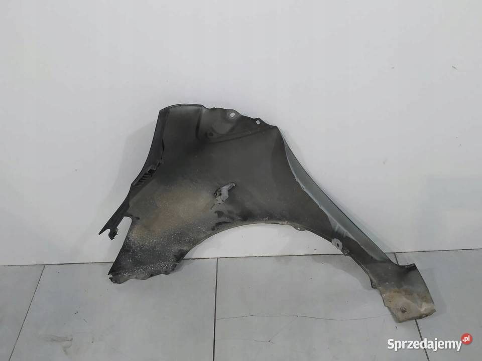 BŁOTNIK PRAWY PRZÓD 209 Toyota Yaris II 20052011