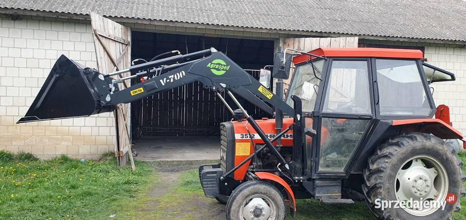 Wytrzymały Ładowacz Tur MF c360 Zetor Dostawa Na Rytro