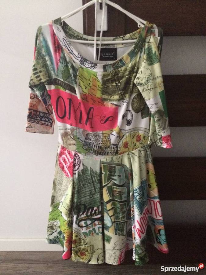 Sukienka firmy By o lala z motywem gazety Rozkloszowana  Spódnice i sukienki Moda i Styl Katowice