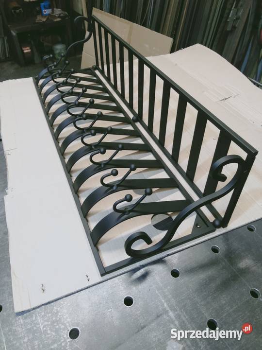 Duży Wieszak metalowy stylowy czarny mat Kutno