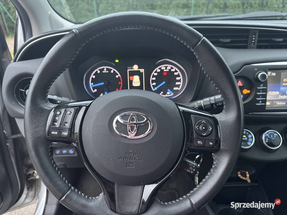 Toyota Yaris salon Polska 111KM Ślesin