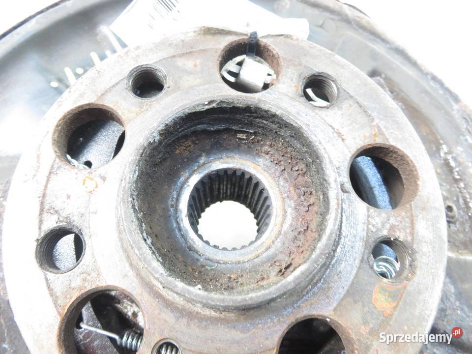 PIASTA TYLNA PRAWA MERCEDES W204 C 180 sprzedam