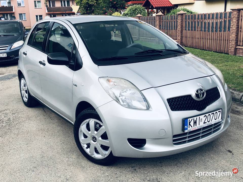 Toyota Yaris II SREBERKO DIESEL KLIMATYZACJA 90 diesel Yaris Przeworsk
