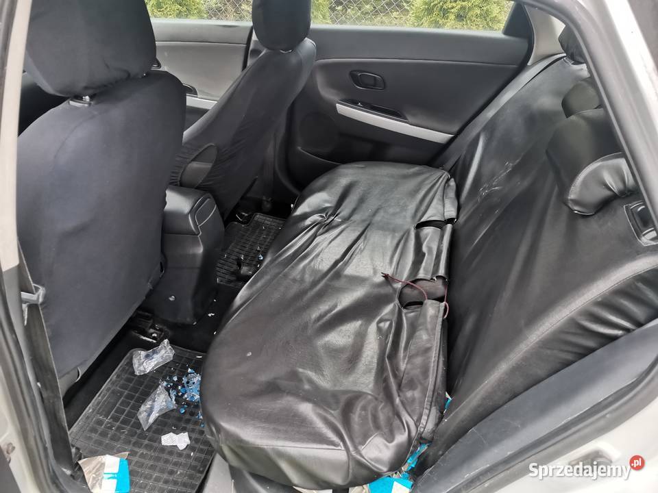 KIA CEED 2013 16 BENZYNA Oseredek