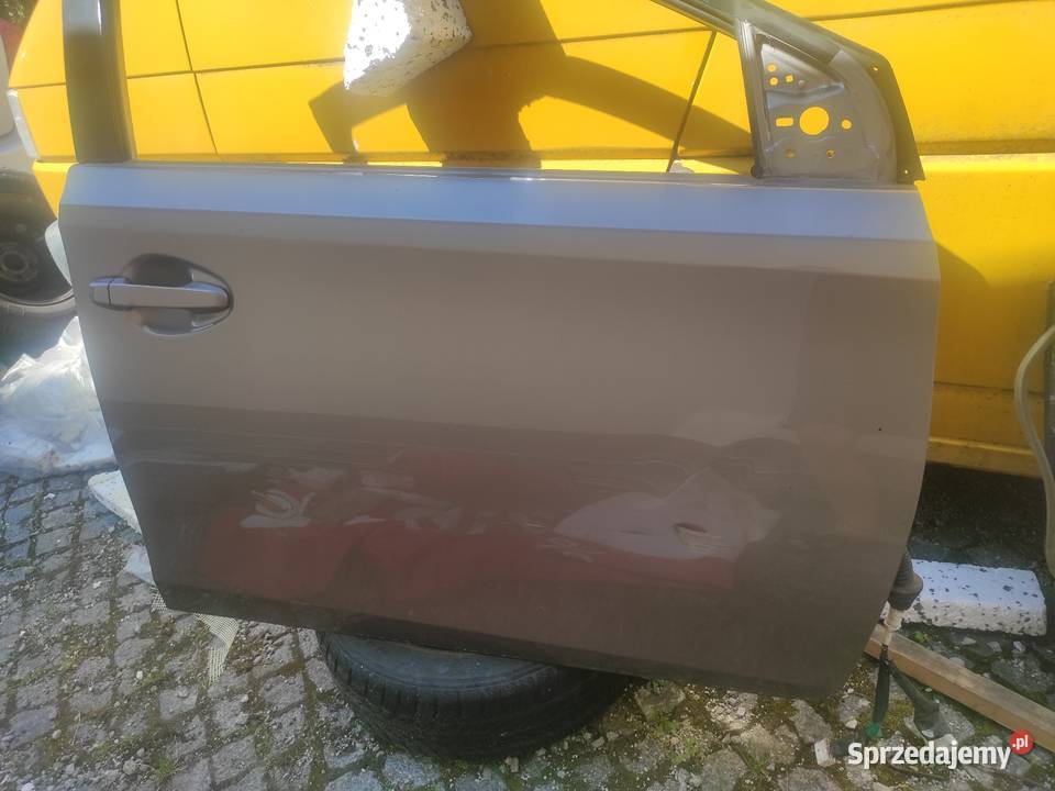 Auris II drzwi przód lewe boczek szyba mechanizm Ostrowiec Świętokrzyski