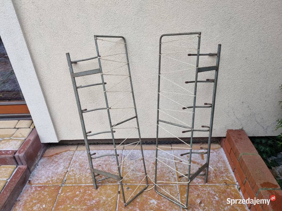 Wieszaki 2 sztuki metalowe z okresu PRL z Lublin
