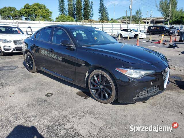 ALFA ROMEO GIULIA produkcji 2017 z USA Warszawa
