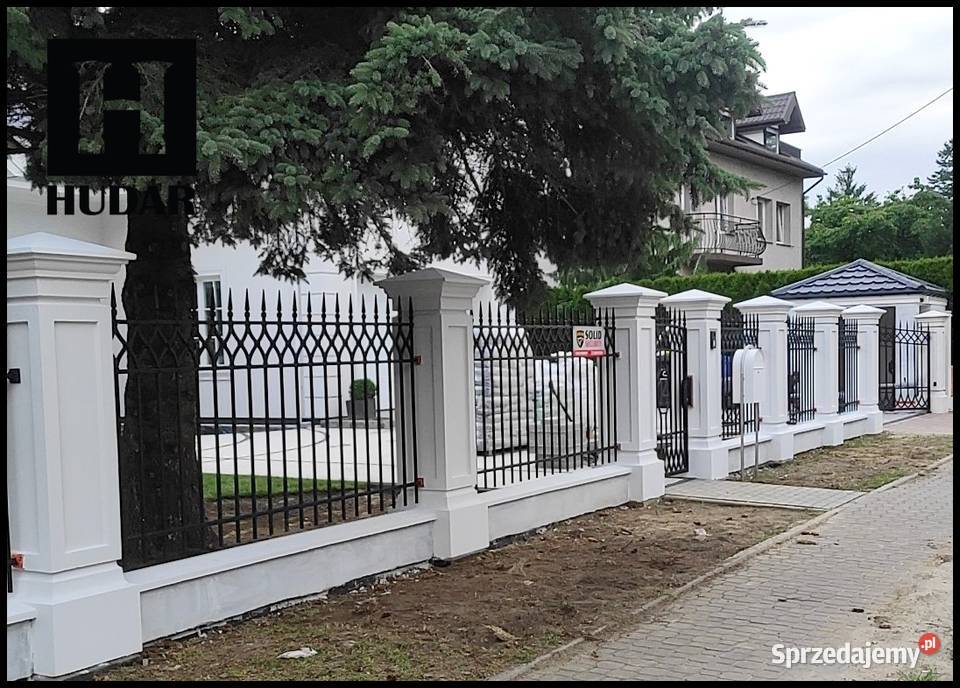Słupy betonowe słupki stylowe dworkowe pałacowe Wrocław