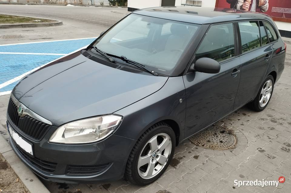 koda Fabia II Kombi 12 TSI 2011 benzyna Samochody osobowe Toruń