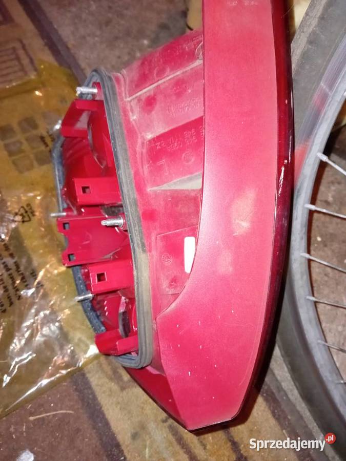 Lampa lewa tył octavia 2 Nidzica