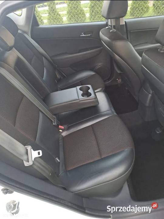 Hyundai i30 14 Comfort World Cup 1400cm3 Sorbin