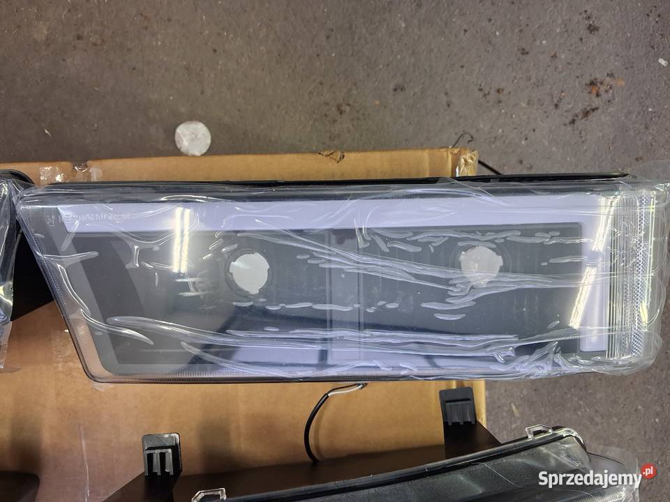 Reflektor przód led chevrolet silverado osobowe Sierakowice