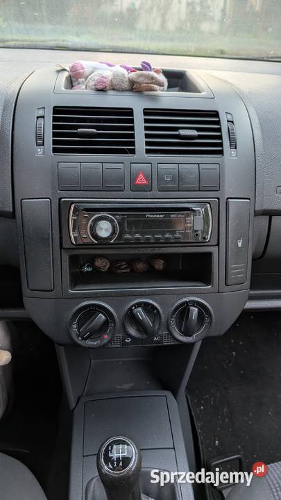 Volkswagen Polo 2004 12 benzyna benzyna małopolskie Śledziejowice