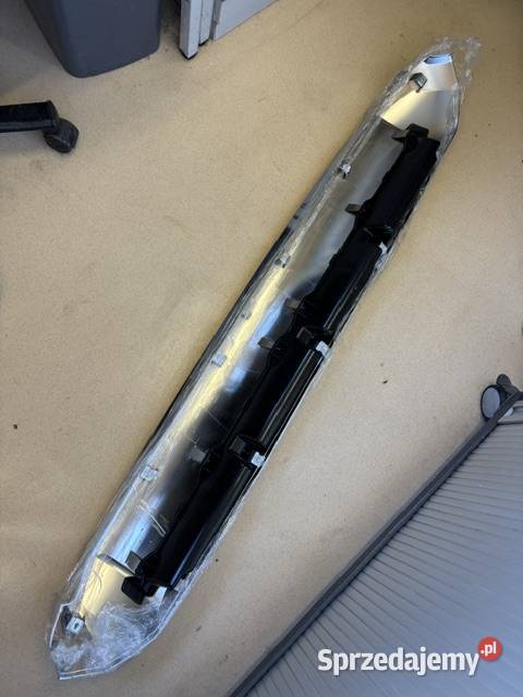 TOYOTA tundra 2016 wlot powietrza górny grill Brzesko sprzedam