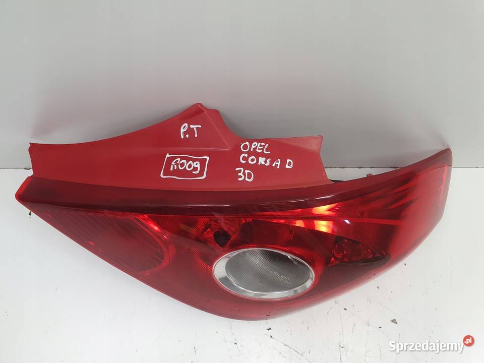 Opel Corsa D 3 drzwi TYLNA LAMPA PRAWA prawy tył Rudka