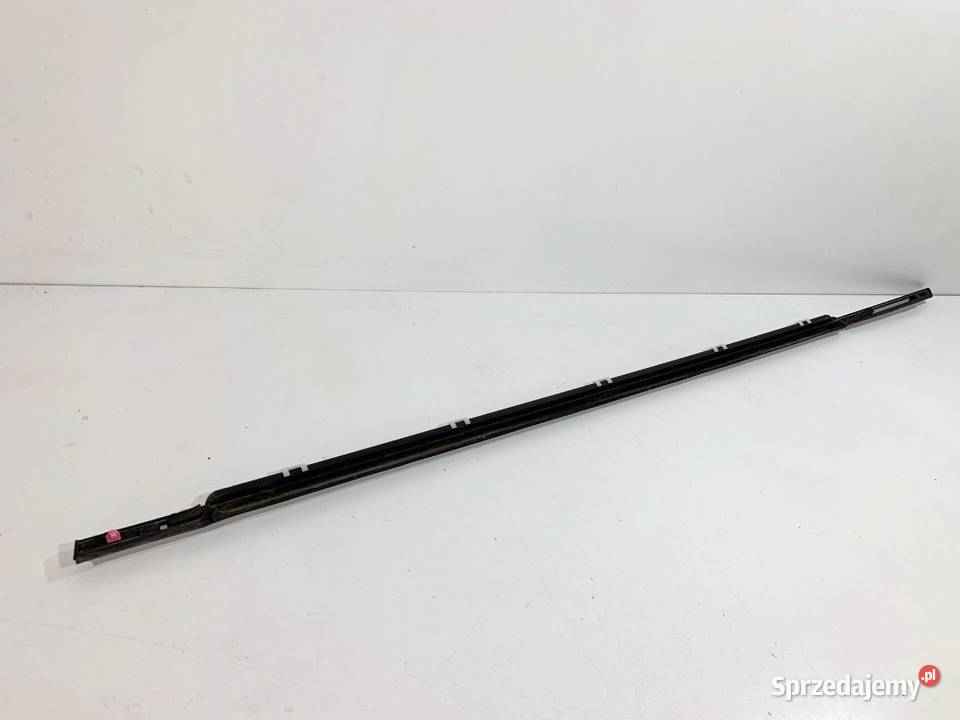 LISTWA ZGARNIAJĄCA PRZÓD PRAWY KIA CEED Motoryzacja