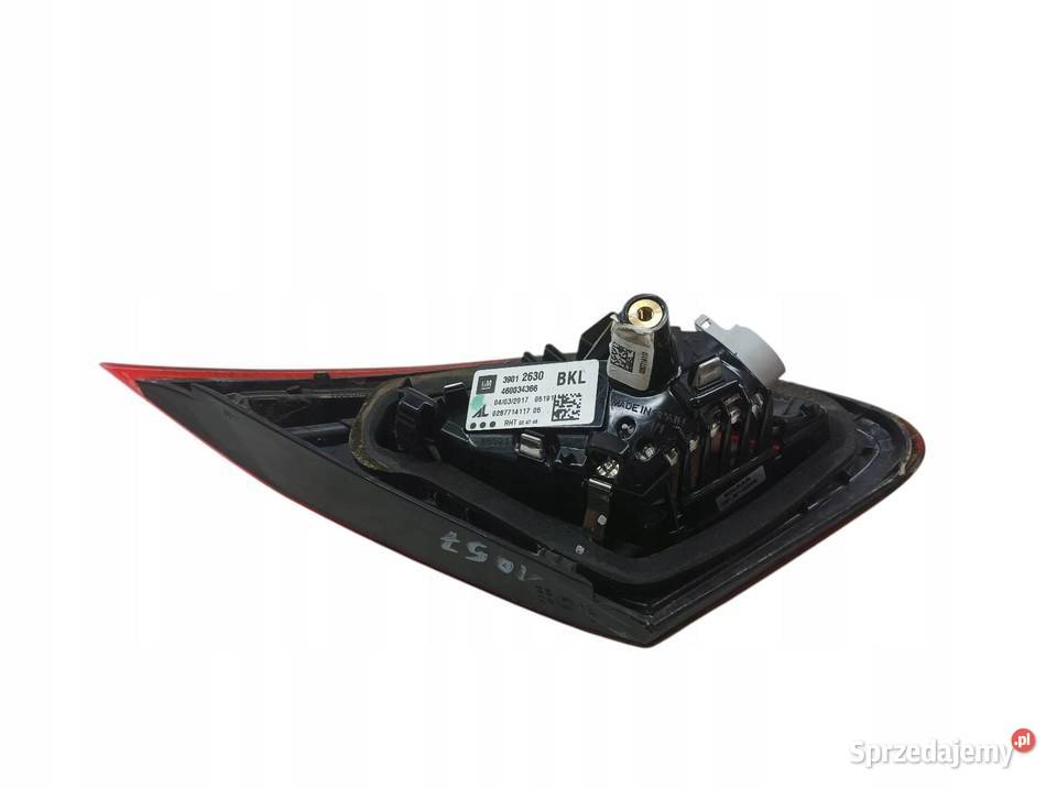 LAMPA TYŁ W KLAPĘ PRAWA 3D EU 39012630BK Opel osobowe Lampy tylne sprzedam