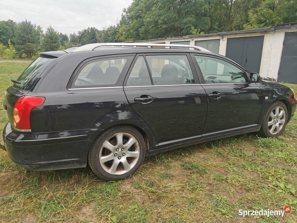 TOYOTA AVENSIS T25 KOMBI FOTELE KANAPA KPL TANIO Pionki sprzedam