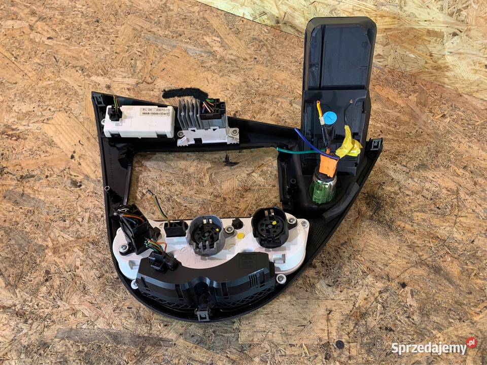 Panel środkowy sterowanie nawiewem Ford focus Szczecin