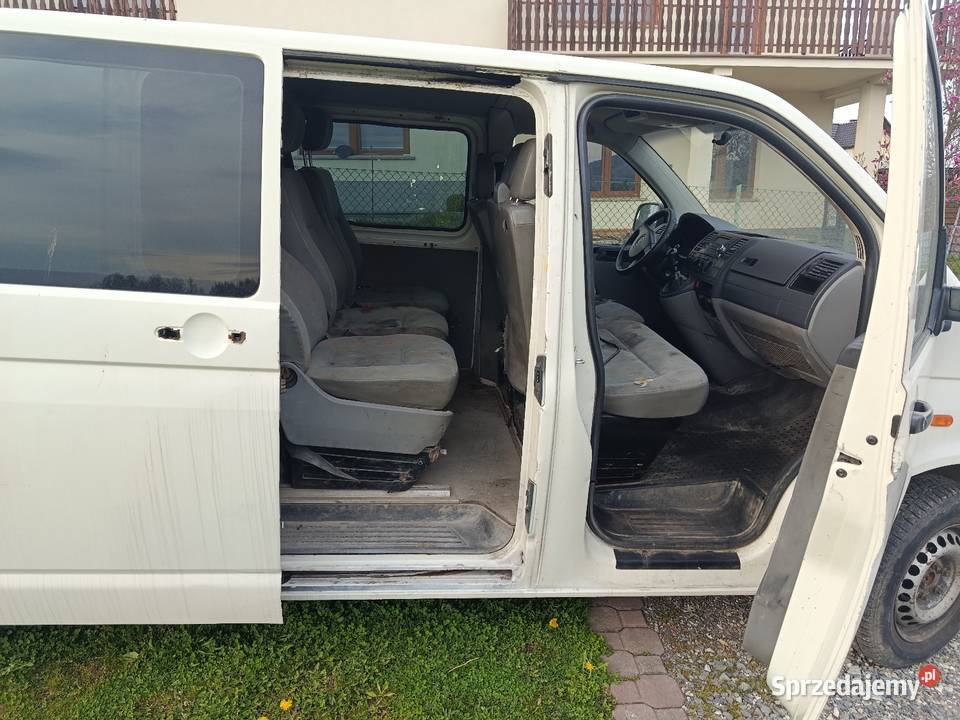 Volkswagen Transporter T5 brygadówka Doka 6 osób Mogilany