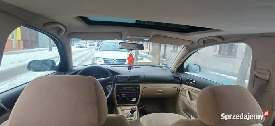 Volkswagen Passat B5 beżowy welur