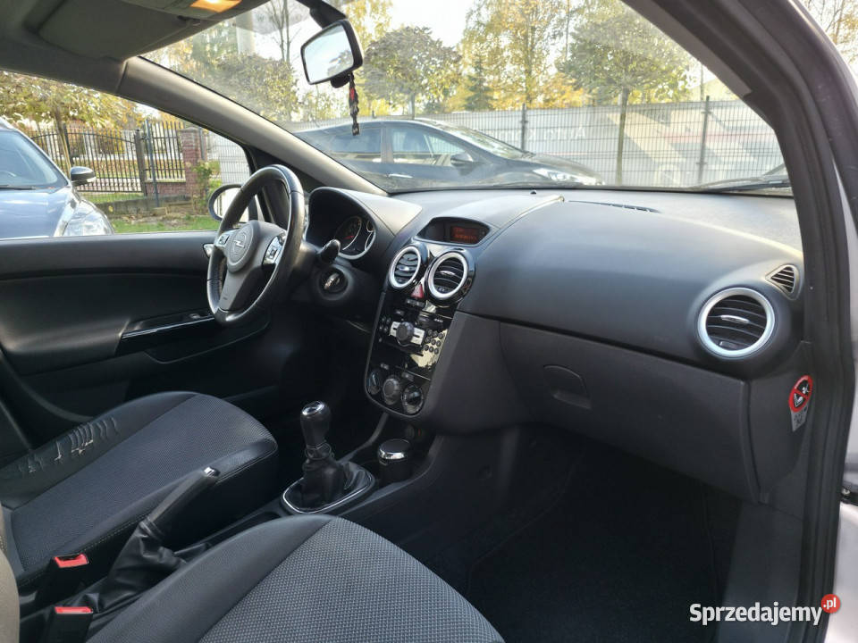 Opel Corsa 12 Benzyna Serwisowany Gwarancja manualna Corsa Piekoszów