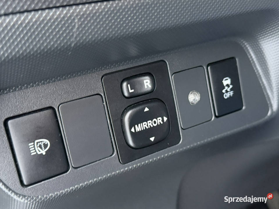 Toyota Auris 16 benzyna 90 klimatronic I czujnik zmierzchu Auris Łodygowice