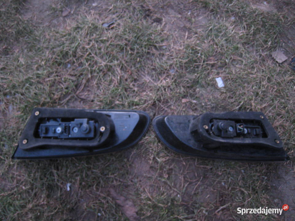 Lampa tylna prawa lewa w klapę Seat Ibiza III Lampy tylne sprzedam