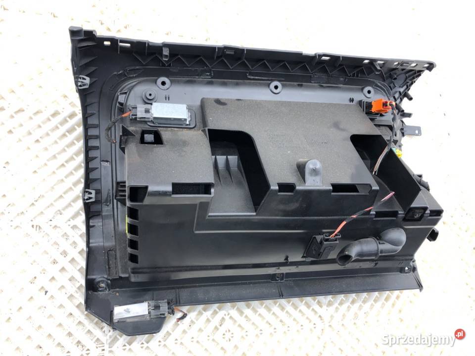 SCHOWEK PASAŻERA VW GOLF VI Hatchback 0814 osobowe