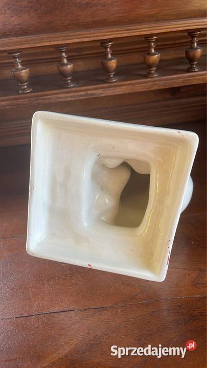 Figurka niedźwiedzia białego misia Bez sygnatury Gdańsk