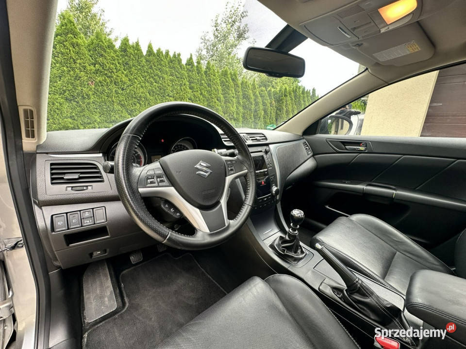 Suzuki Kizashi Suzuki Kizashi 24 4x2 178 Bogata Wrocław
