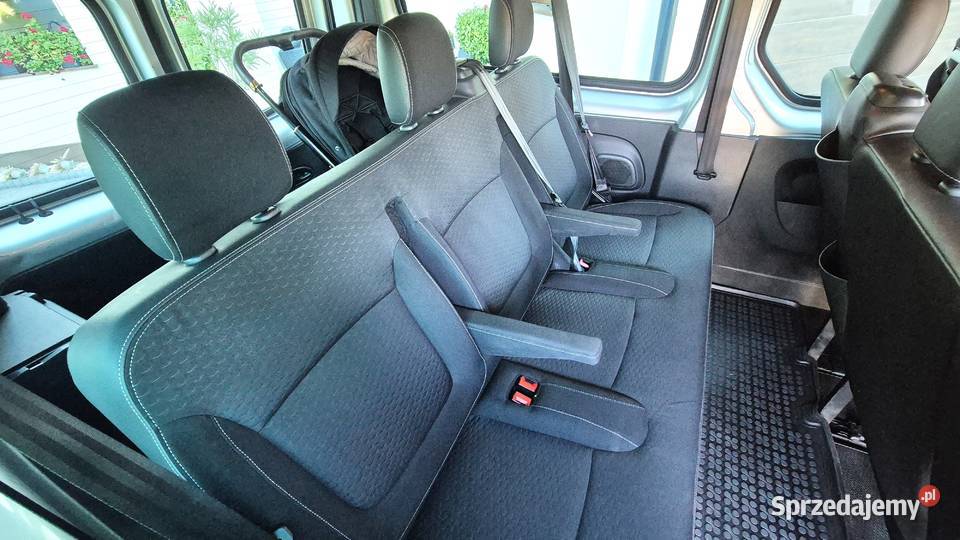 OPEL VIVARO TRAFIC FV 23 Bezwypadkowy krajowy Kraków