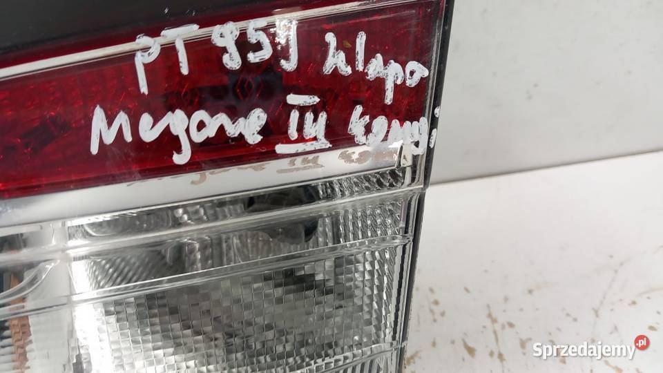 RENAULT MEGANE III KOMBI LAMPA TYŁ PRAWA W KLPAĘ Zbierkowo