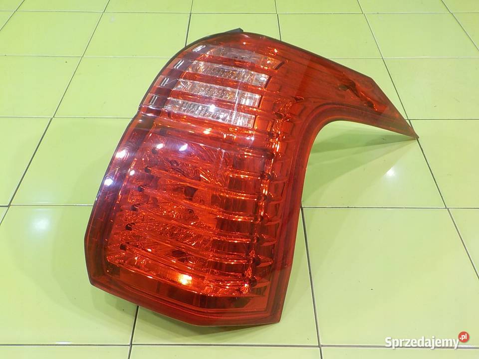 PEUGEOT 5008 I 16 EHDI 12r 5D lampa prawa tyl