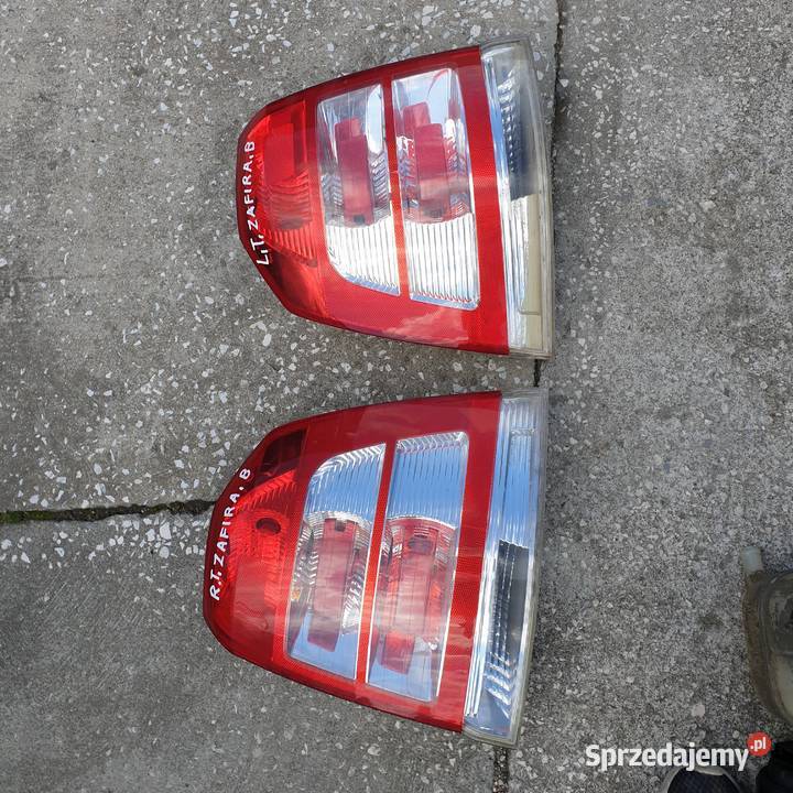 OPEL ZAFIRA B II LAMPA LEWA PRAWA TYL 05R kujawsko-pomorskie Łochowice