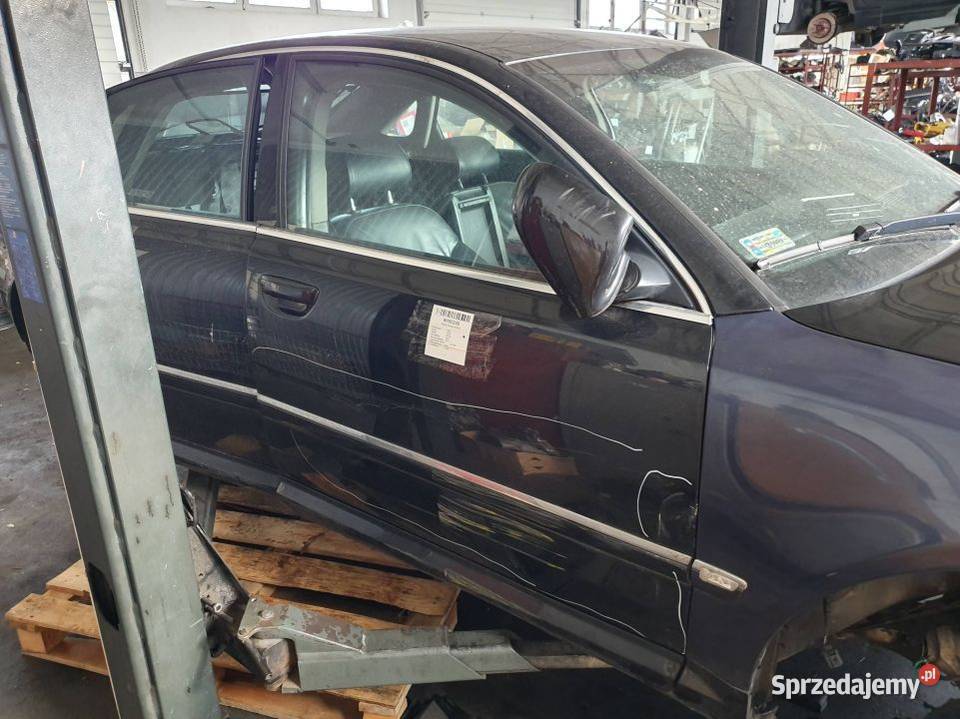 DRZWI PRAWE PRZÓD AUDI A8 D3 LZ9W Części samochodowe Lipno