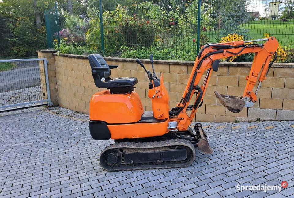 Minikoparka Hitachi 2002