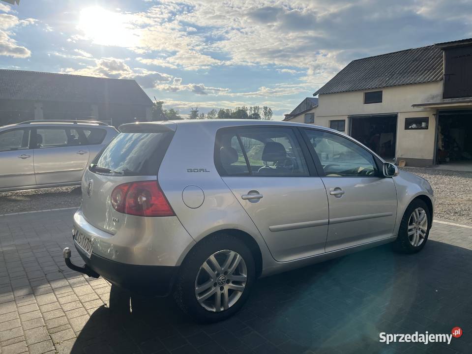 Volkswagen Golf V 1900cm3 Malinówka