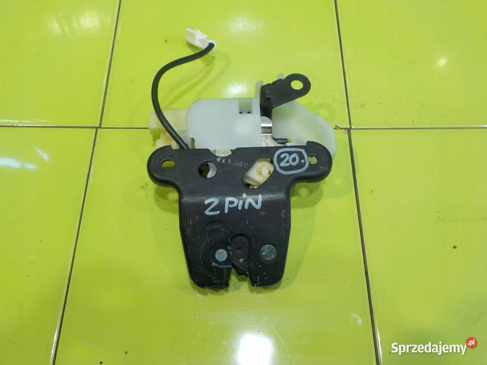 HONDA INSIGHT 09r HB 5D zamek klapy tyl osobowe sprzedam