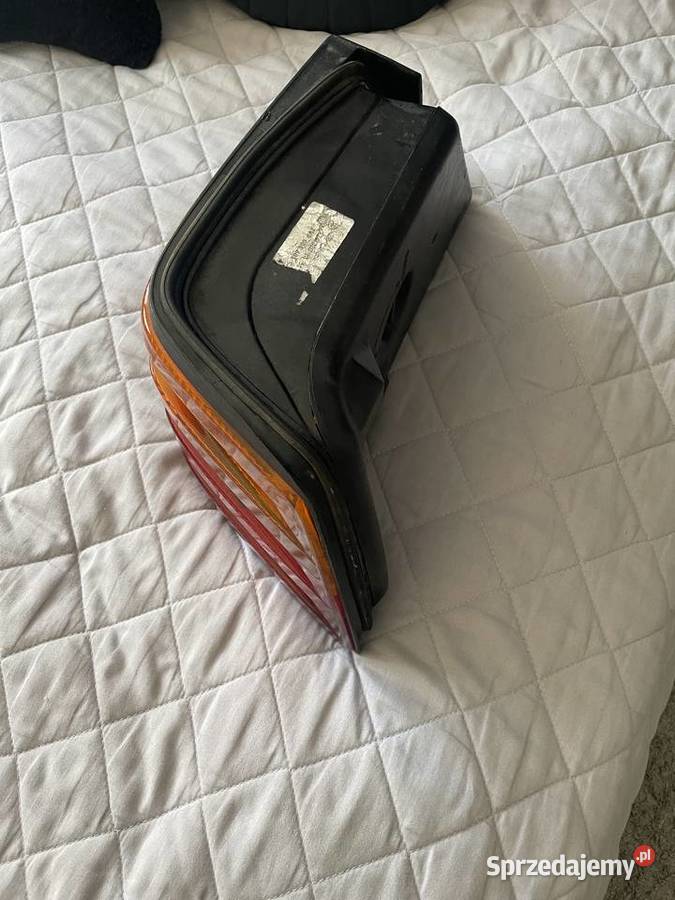 Lampa Hella tył Mercedes w124 c124 oryginalna Motoryzacja Bydgoszcz