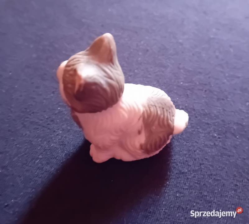 Figurka kotek z porcelany biskwitowej nie wielkopolskie sprzedam