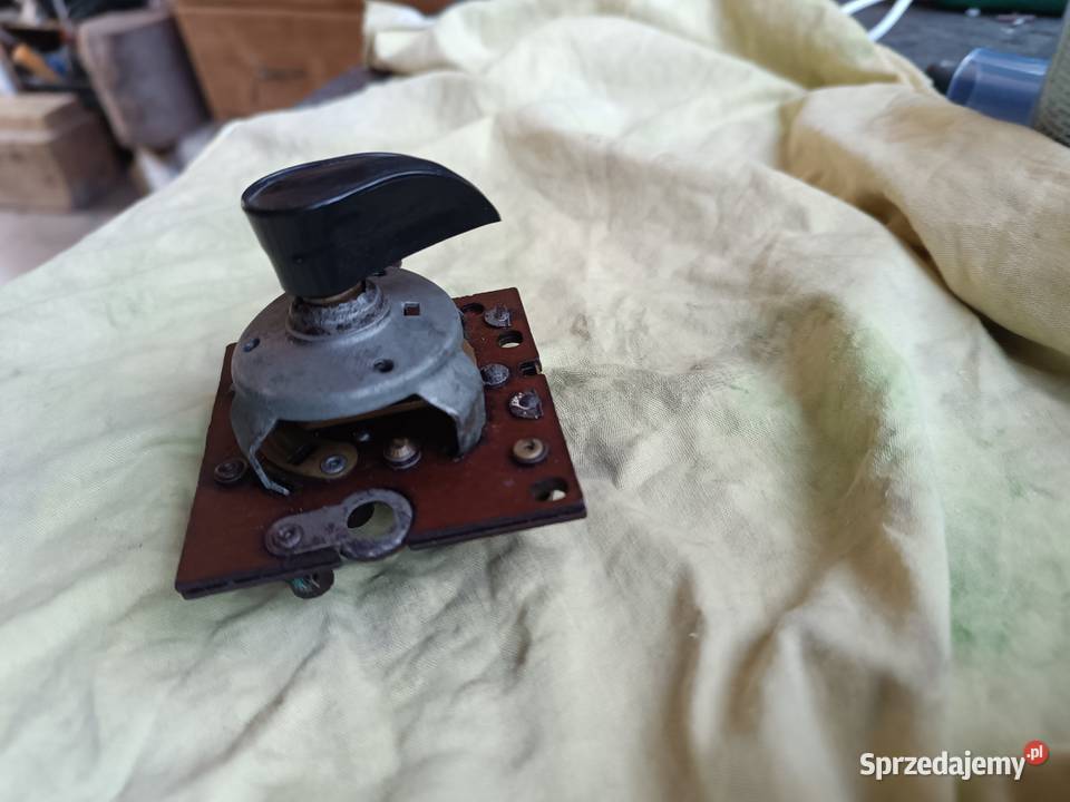 Stacyjka BMW r12 r35 Limanowa