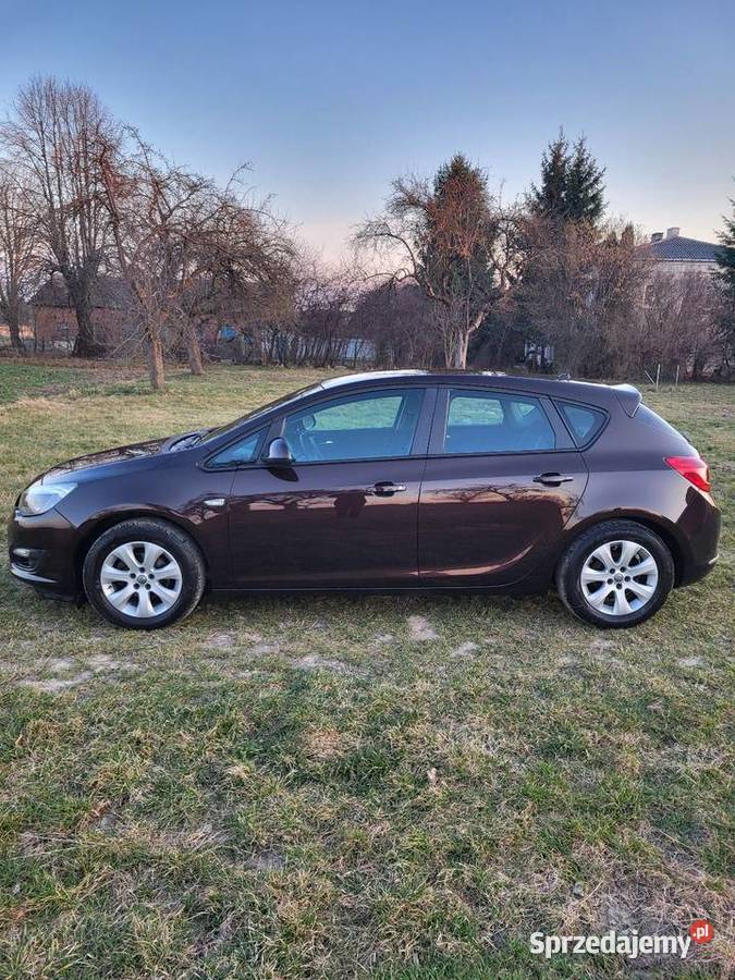 Opel Astra J 14 turbo 140 lpg prywatne raport Lublin
