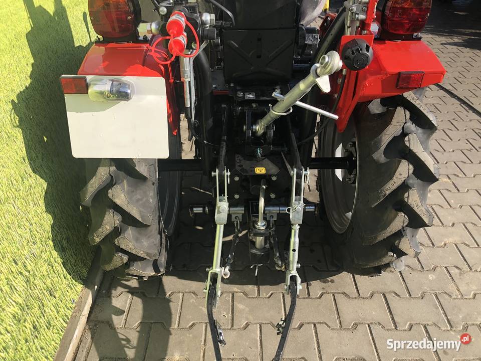 Nowy traktorek VST Fieldtrack 927 4x4 25 Wisznia Mała